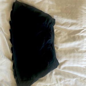 Lululemon size 8 skirt Pacesetter skirt